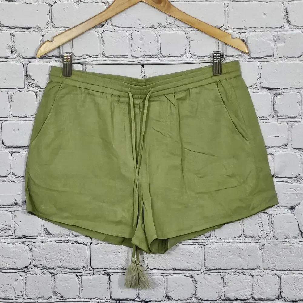 2/$30 Andie The Graciosa Linen Shorts Ivy Size M | Lightweight Summer Essential - Picture 2 of 6